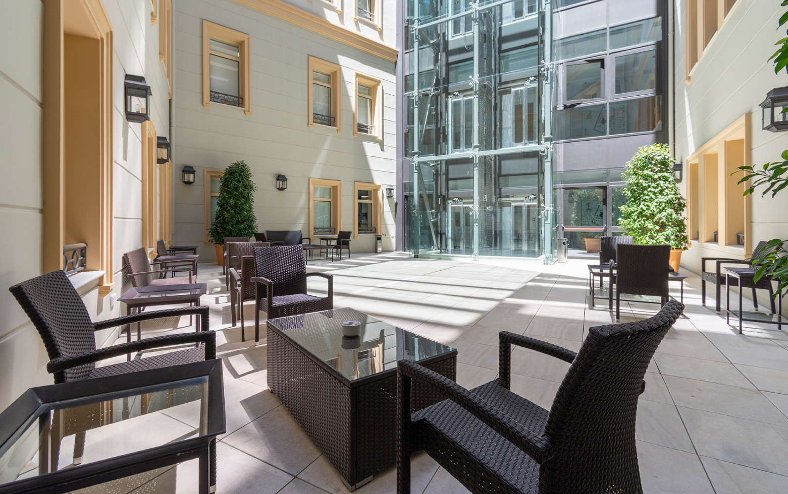 patio comun larios malaga