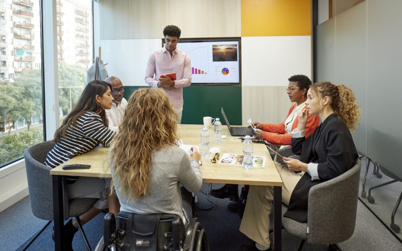 clases de reuniones de trabajo laborales en una empresa