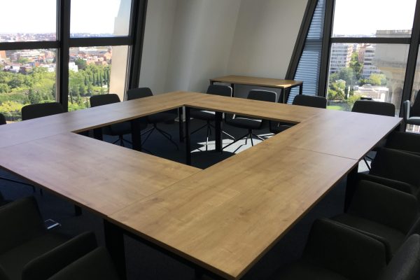 alquiler de meeting room 8B en Plaza de Castilla, First workplaces