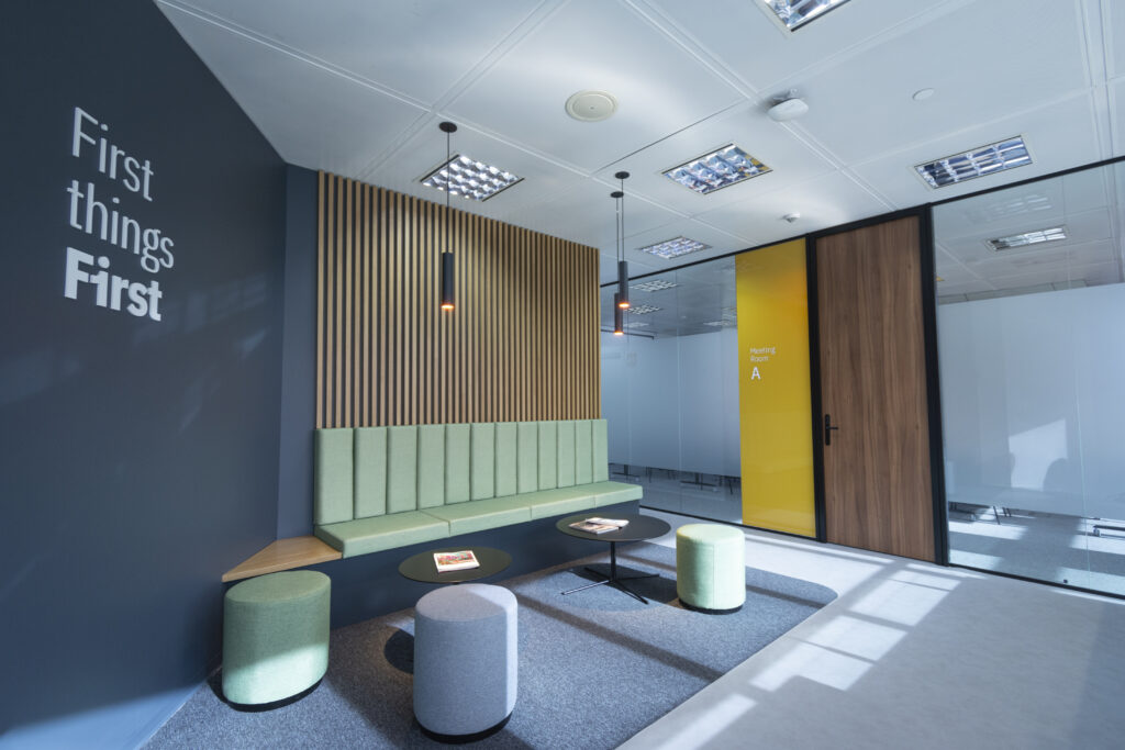 Lounge entreplanta