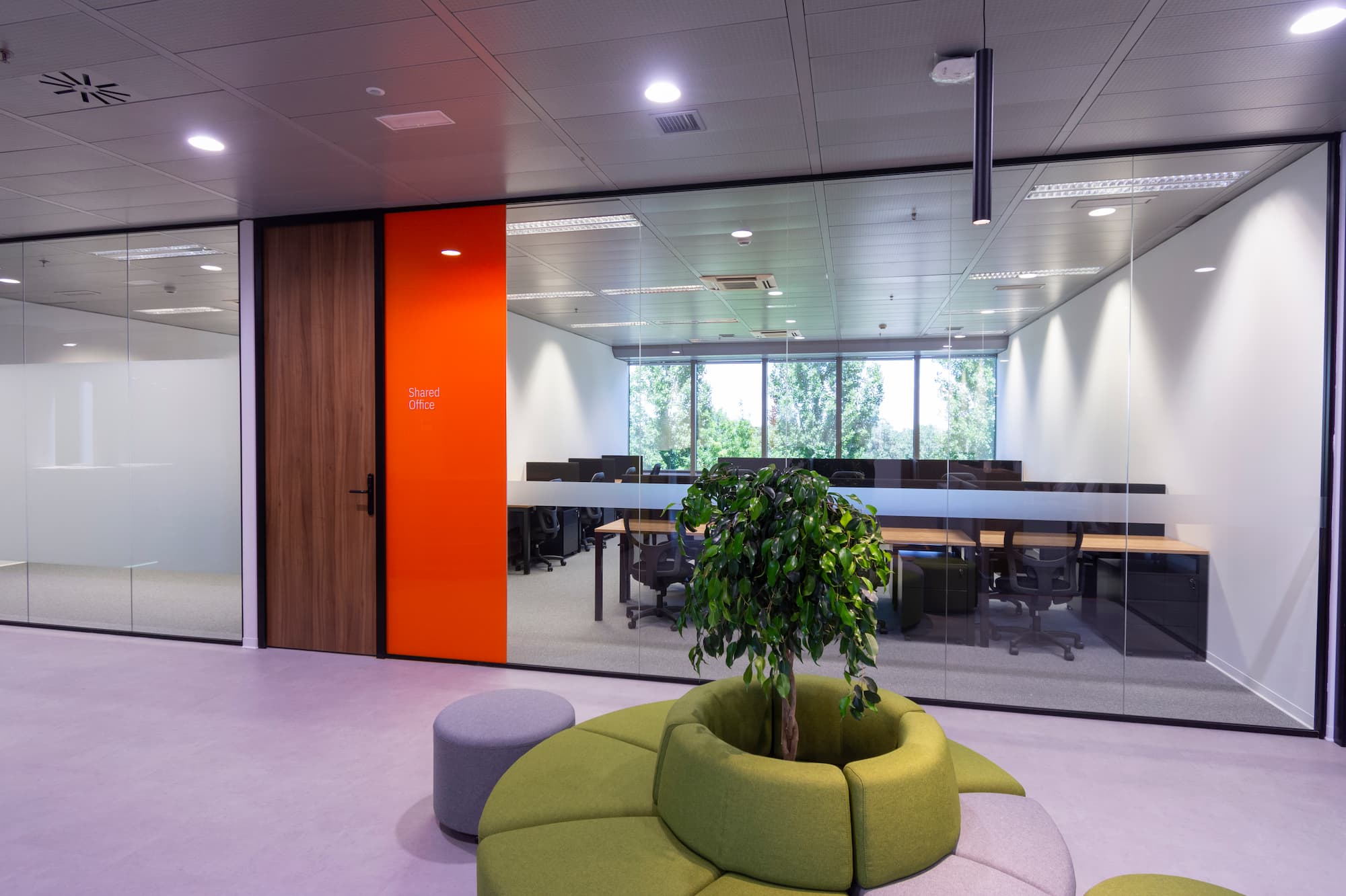 zona coworking First workplaces