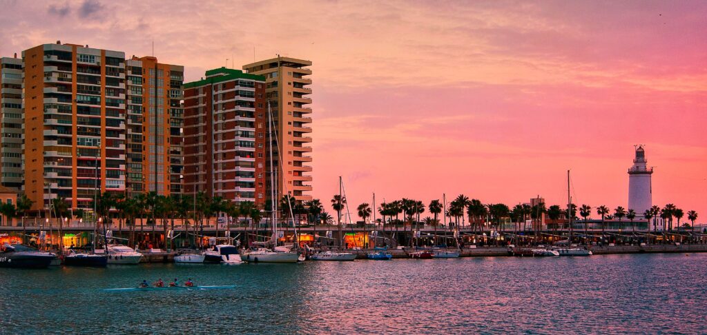 Vista de Malaga para trabajar en Malaga y vivir junto al mar
